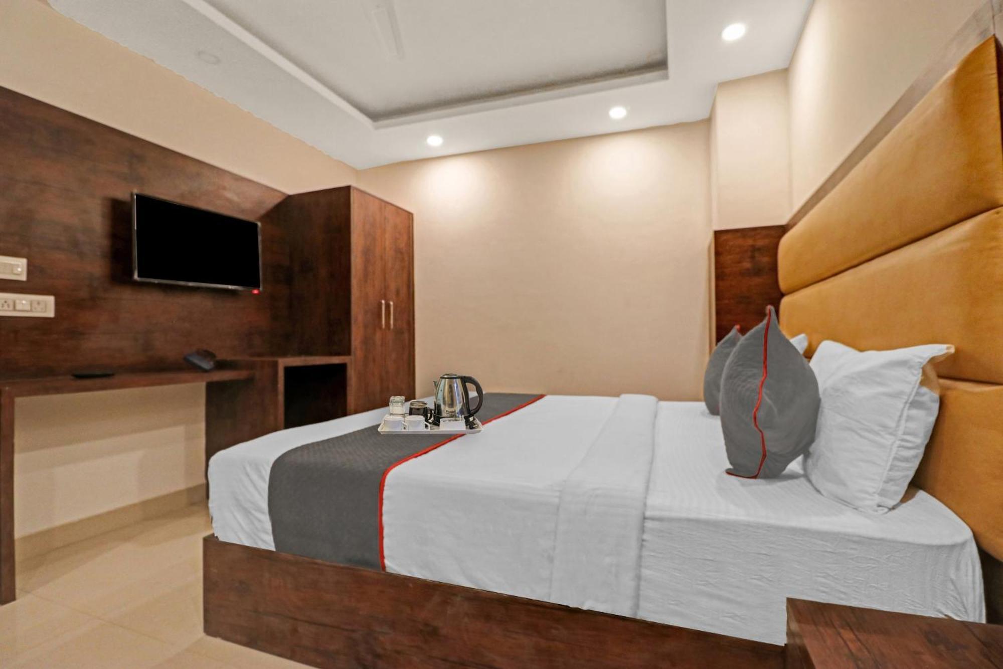 Townhouse Tark Inn New Delhi Luaran gambar