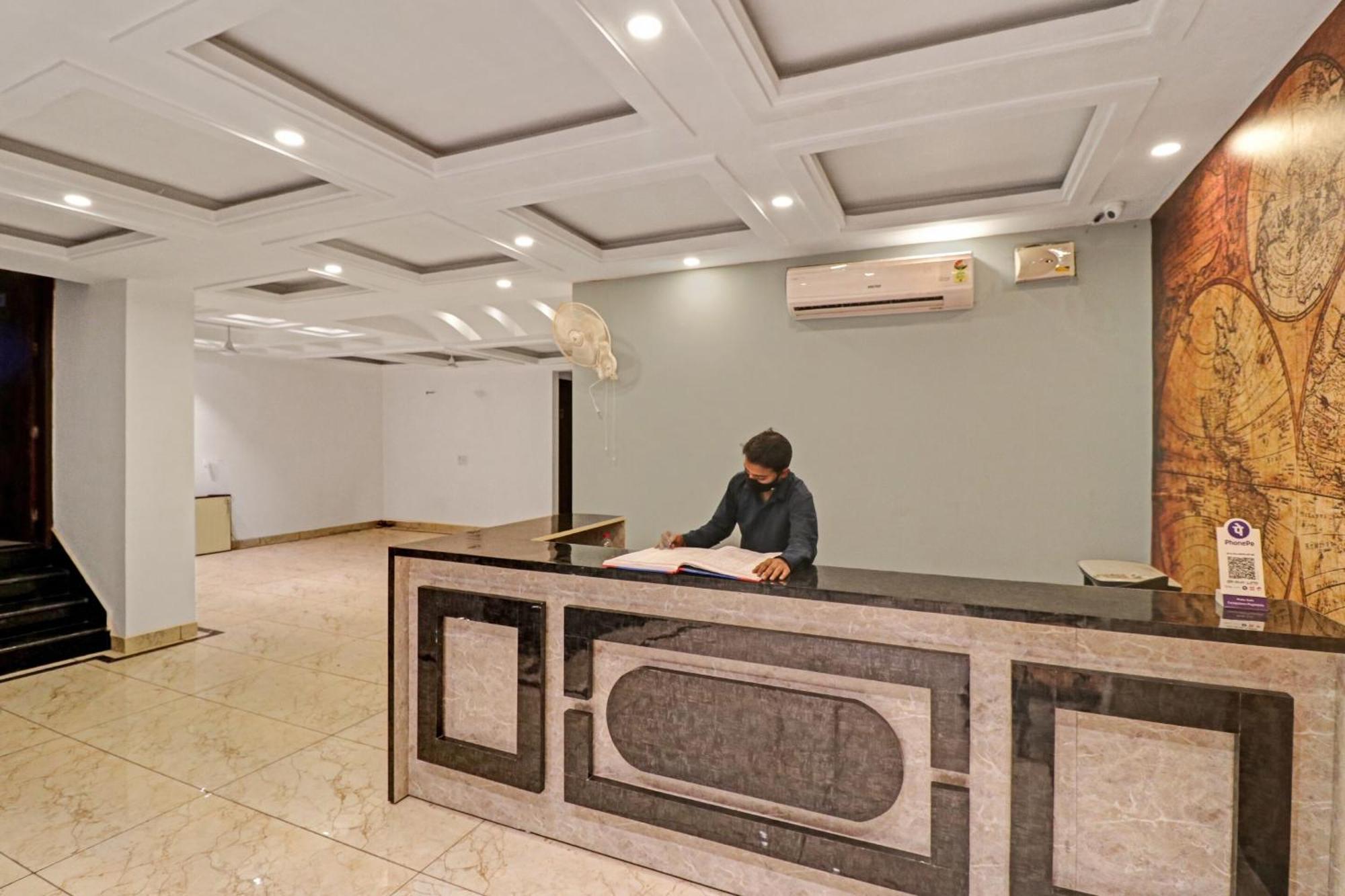 Townhouse Tark Inn New Delhi Luaran gambar