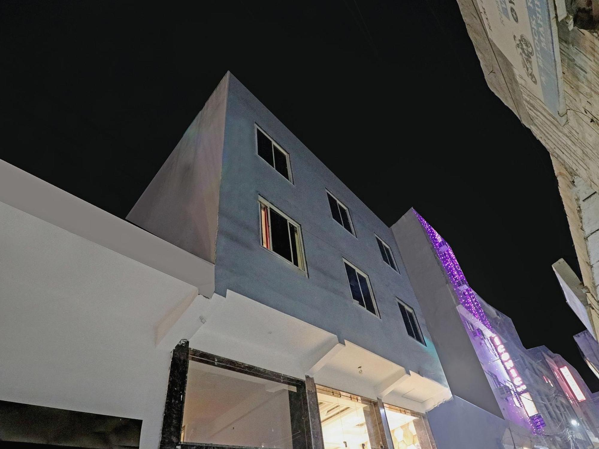 Townhouse Tark Inn New Delhi Luaran gambar
