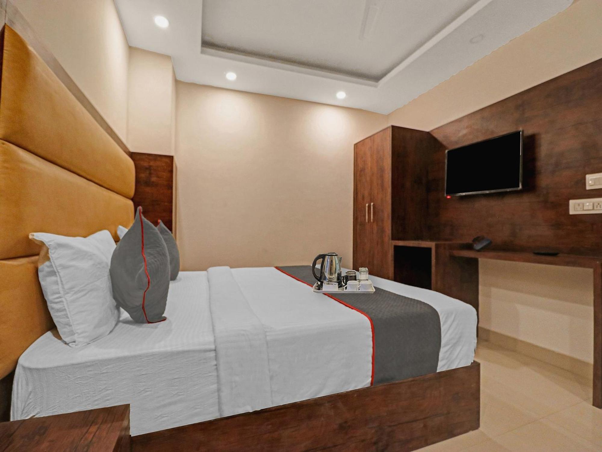 Townhouse Tark Inn New Delhi Luaran gambar