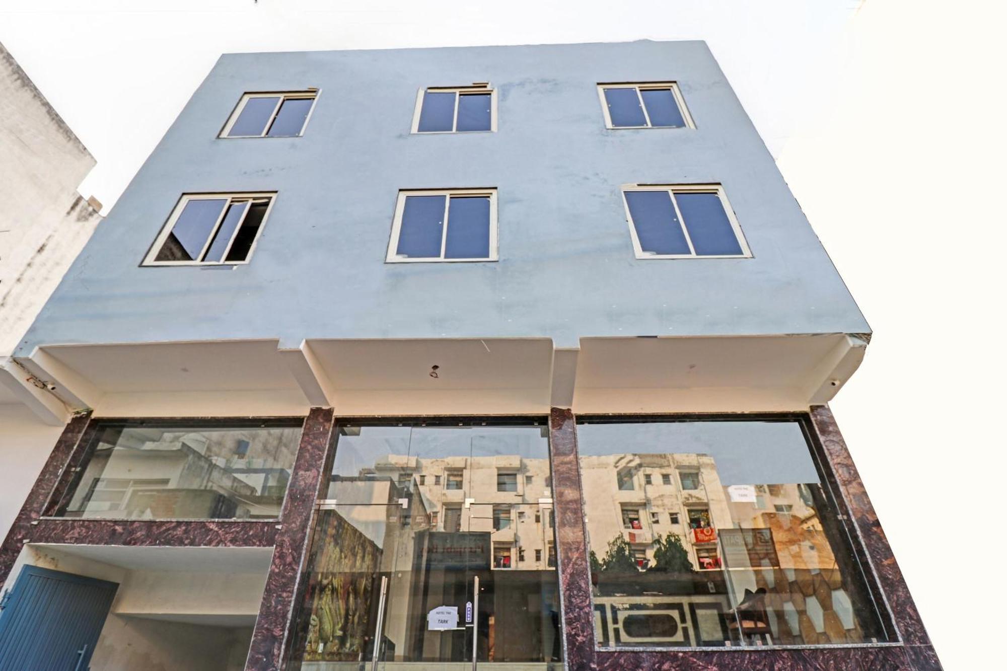 Townhouse Tark Inn New Delhi Luaran gambar