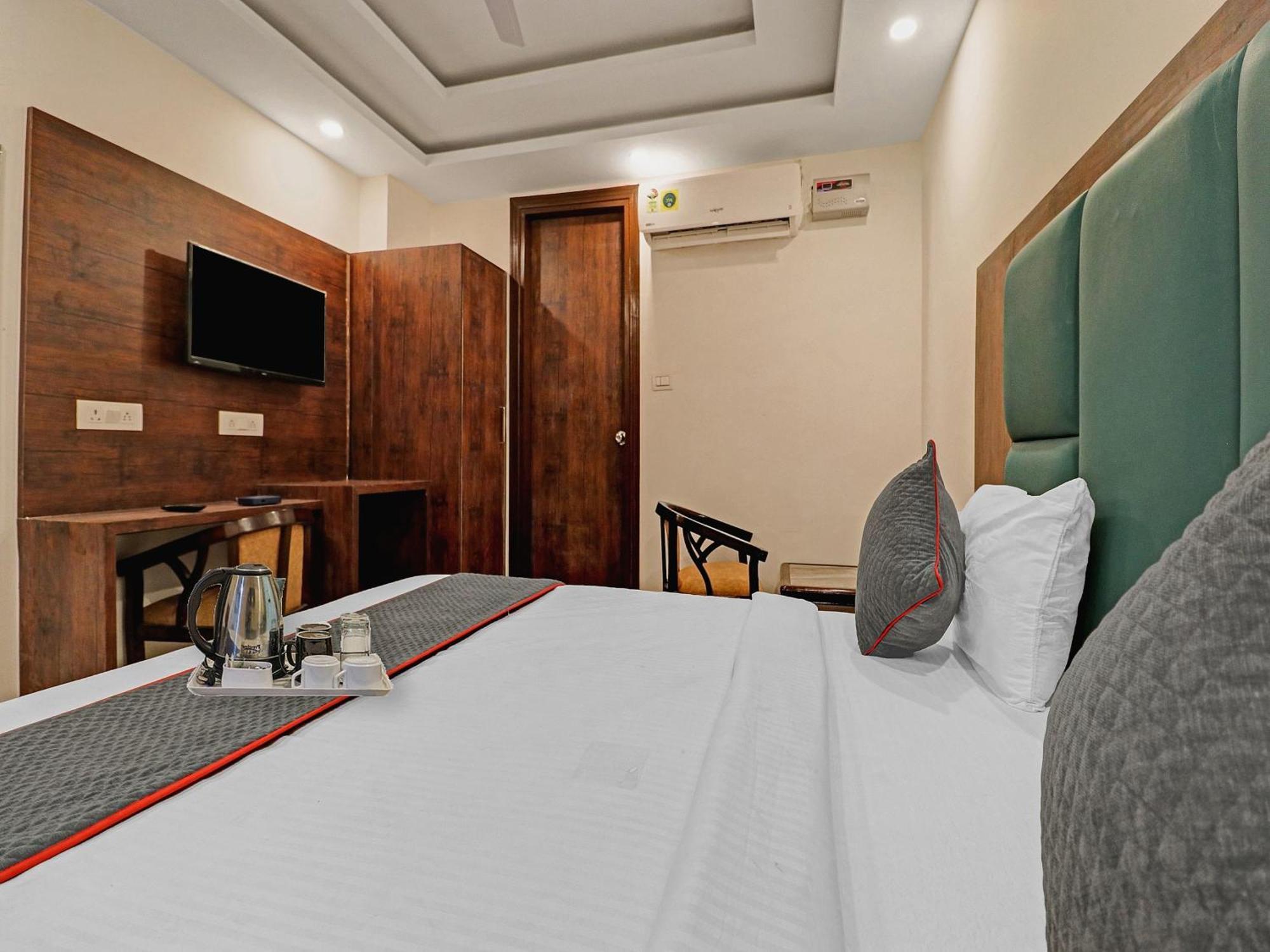 Townhouse Tark Inn New Delhi Luaran gambar